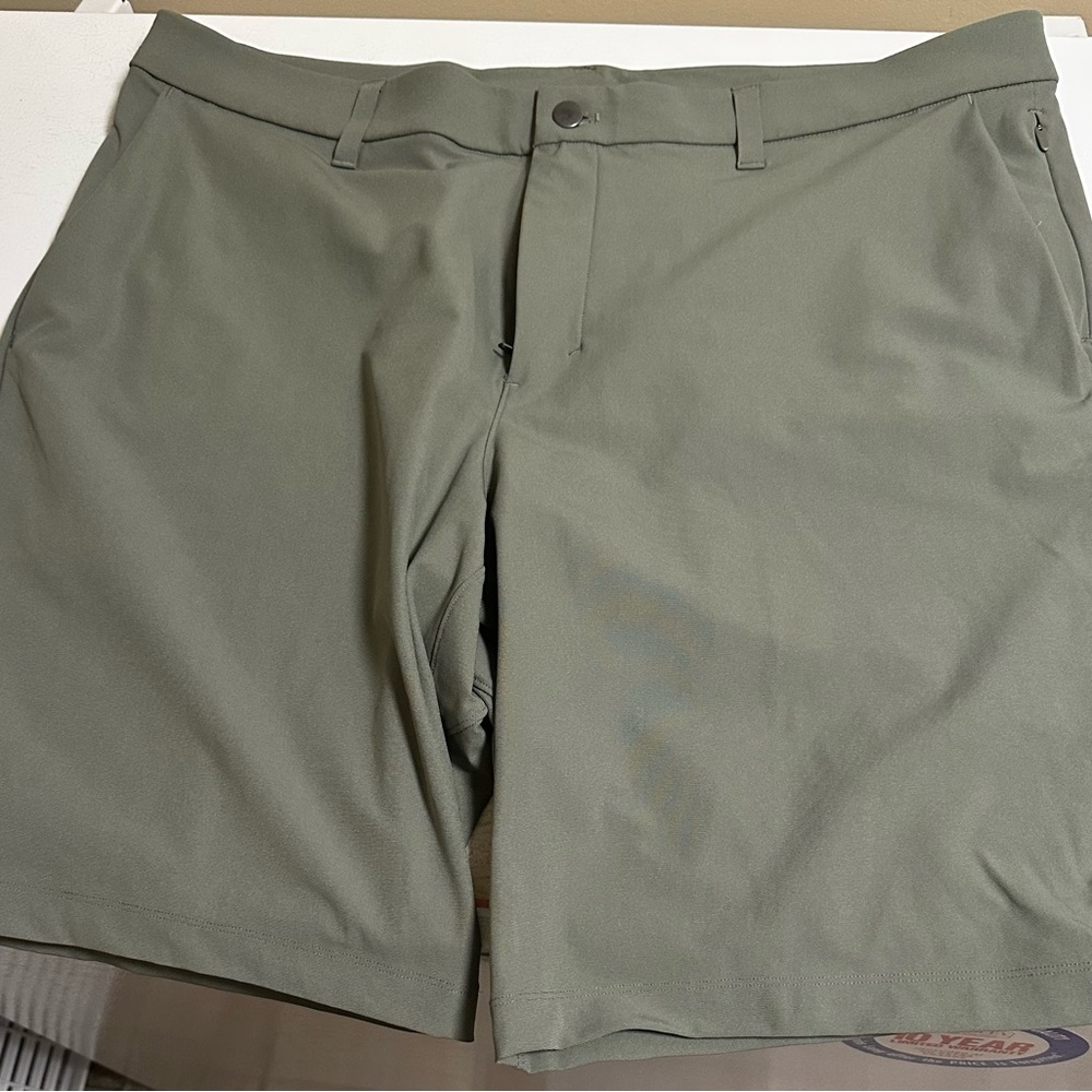 Men’s Lululemon Shorts Green Waist Size 40”